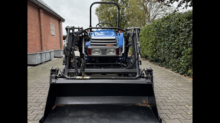 Iseki TU237 met voorlader al vanaf €149 per maand.